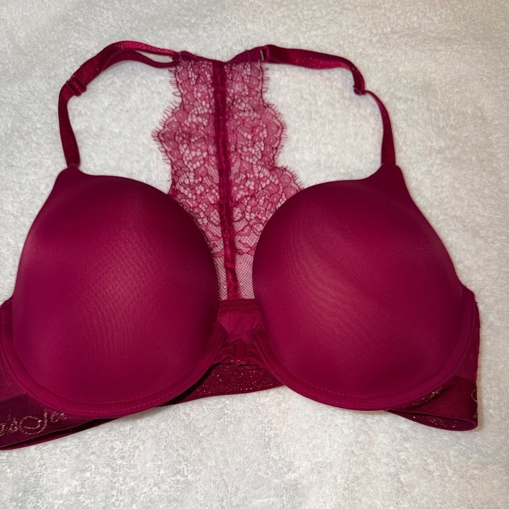Victorias Secret 32D Lined Perfect Coverage Bra Solid Pink Floral Lace
